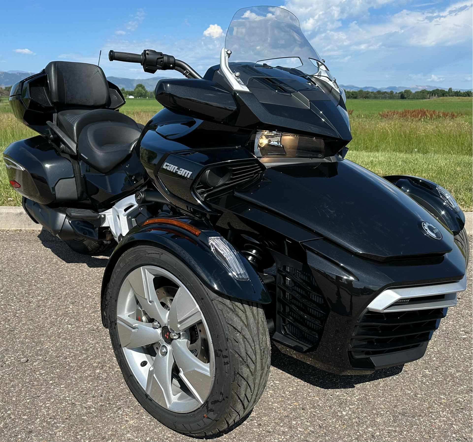 2023 Can-Am Spyder F3 Limited in Fort Collins, Colorado - Photo 3
