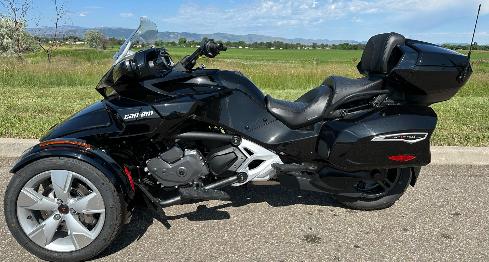 2023 Can-Am Spyder F3 Limited in Fort Collins, Colorado - Photo 4