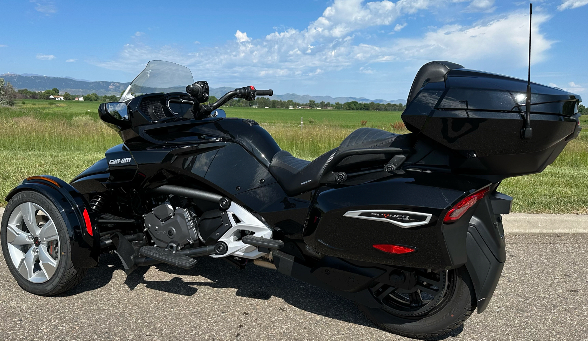 2023 Can-Am Spyder F3 Limited in Fort Collins, Colorado - Photo 6