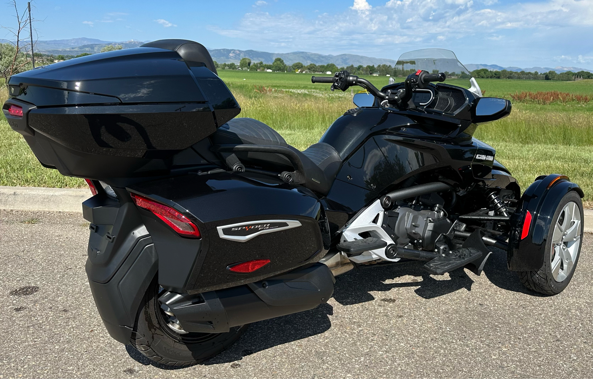 2023 Can-Am Spyder F3 Limited in Fort Collins, Colorado - Photo 7