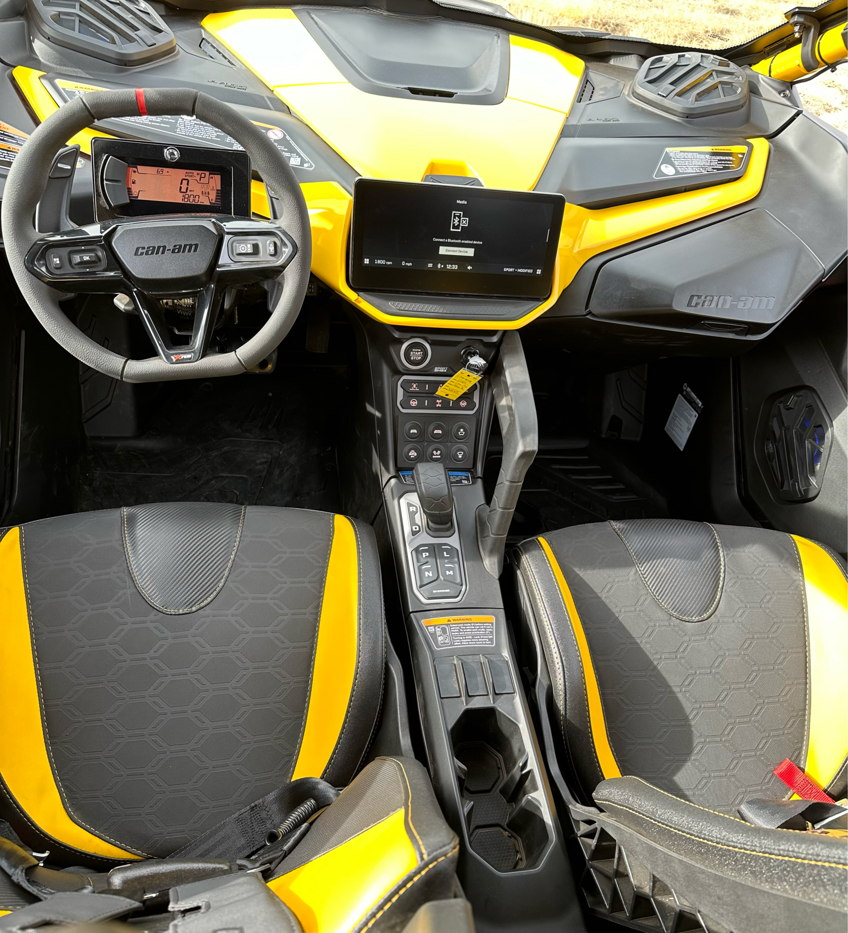 2024 Can-Am Maverick R X RS with Smart-Shox in Fort Collins, Colorado - Photo 16