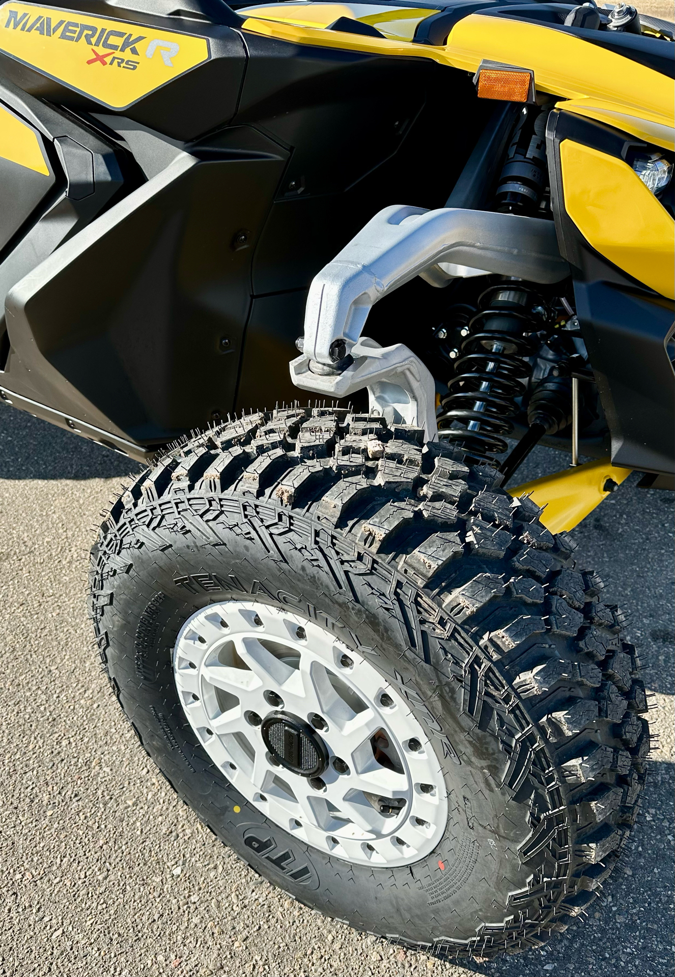 2024 Can-Am Maverick R X RS 999T DCT in Fort Collins, Colorado - Photo 6