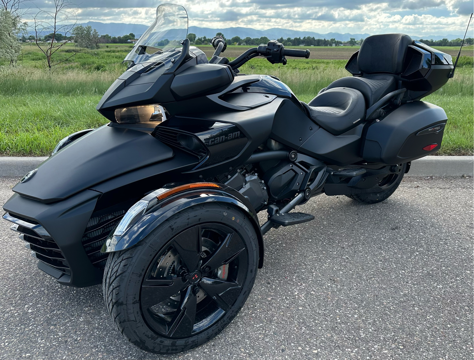 2023 Can-Am Spyder F3 Limited in Fort Collins, Colorado - Photo 3
