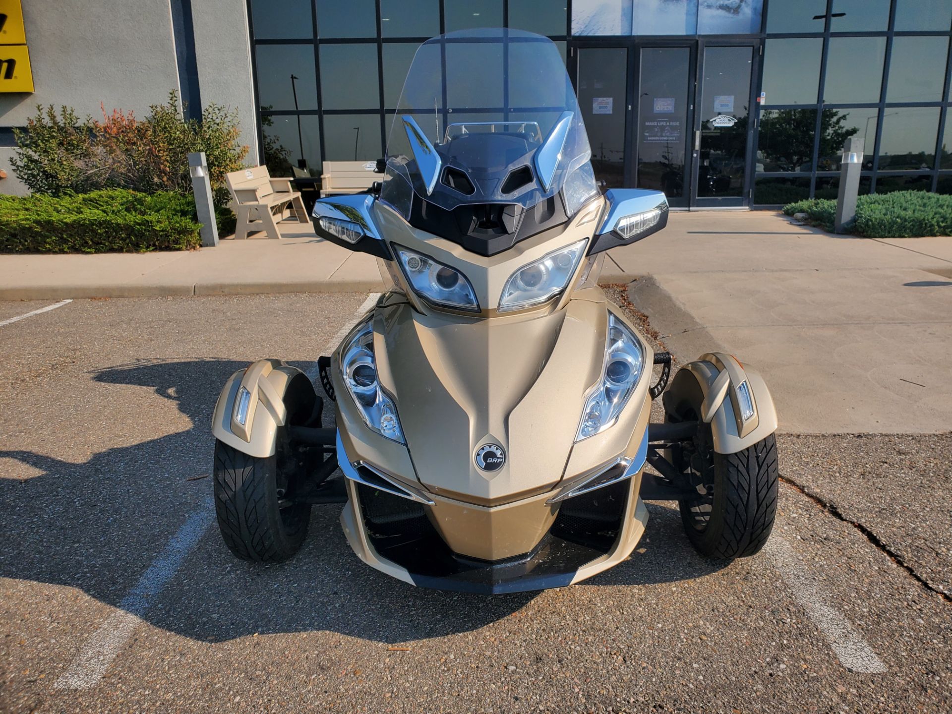 2018 Can-Am Spyder RT Limited in Fort Collins, Colorado - Photo 2