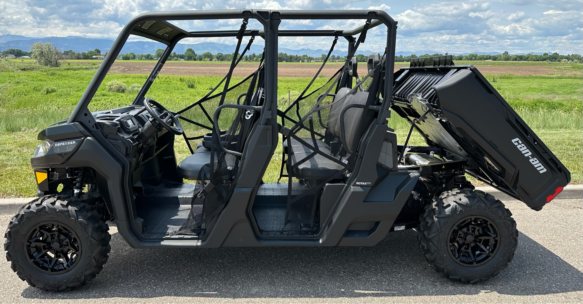 2023 Can-Am Defender MAX DPS HD9 in Fort Collins, Colorado - Photo 4