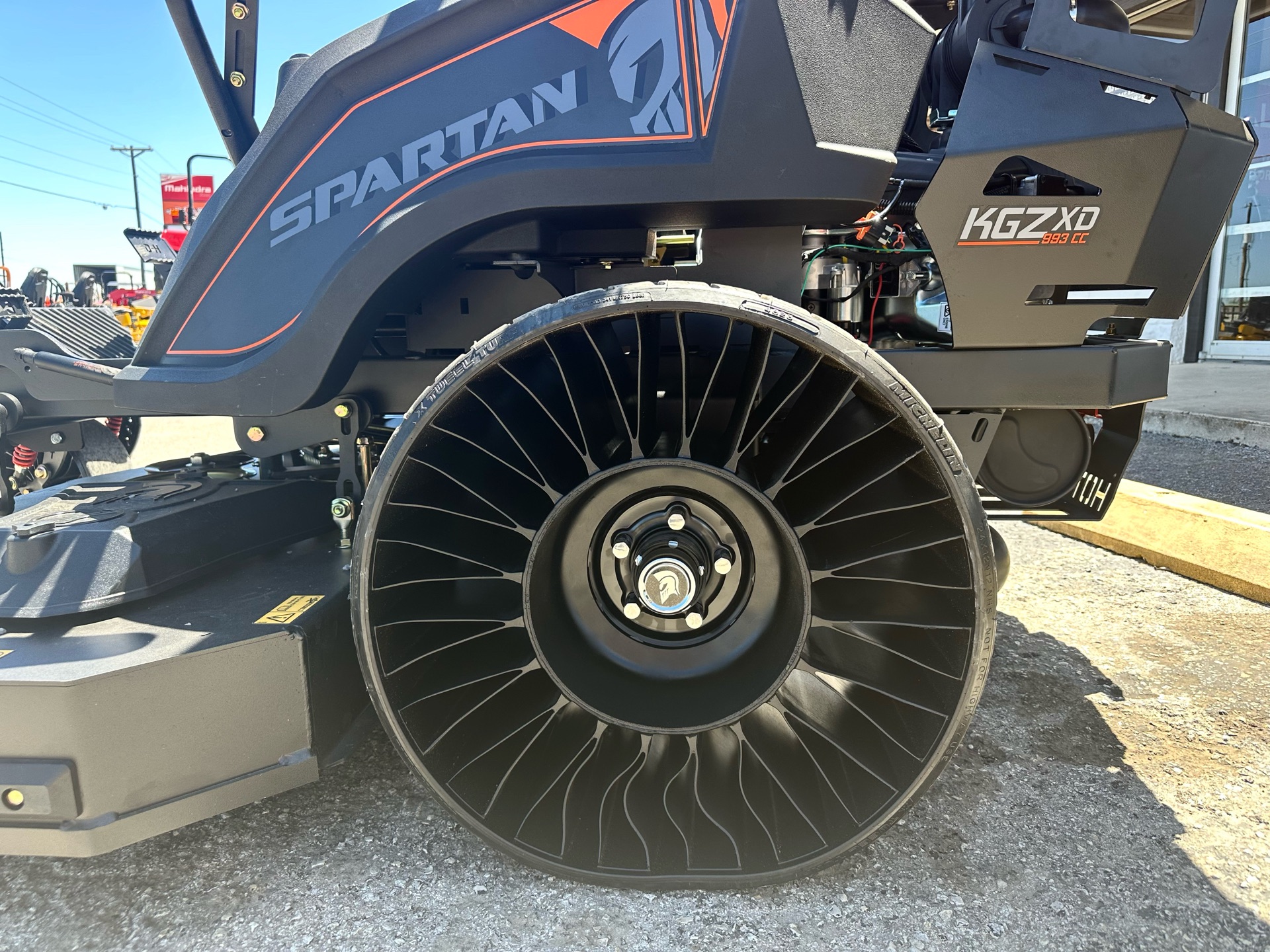 2024 Spartan Mowers KGZ-XD 61 in. Vanguard Big Block EFI w/ Oil Guard 40 hp in New Braunfels, Texas - Photo 8