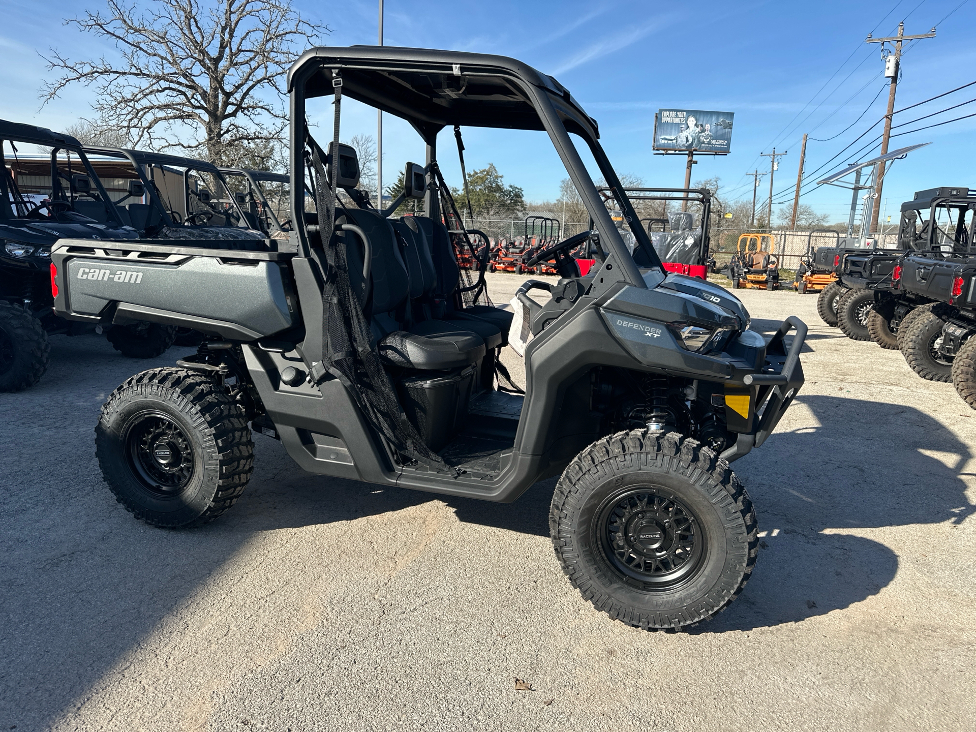 2024 Can-Am Defender XT HD10 in Bastrop, Texas - Photo 3