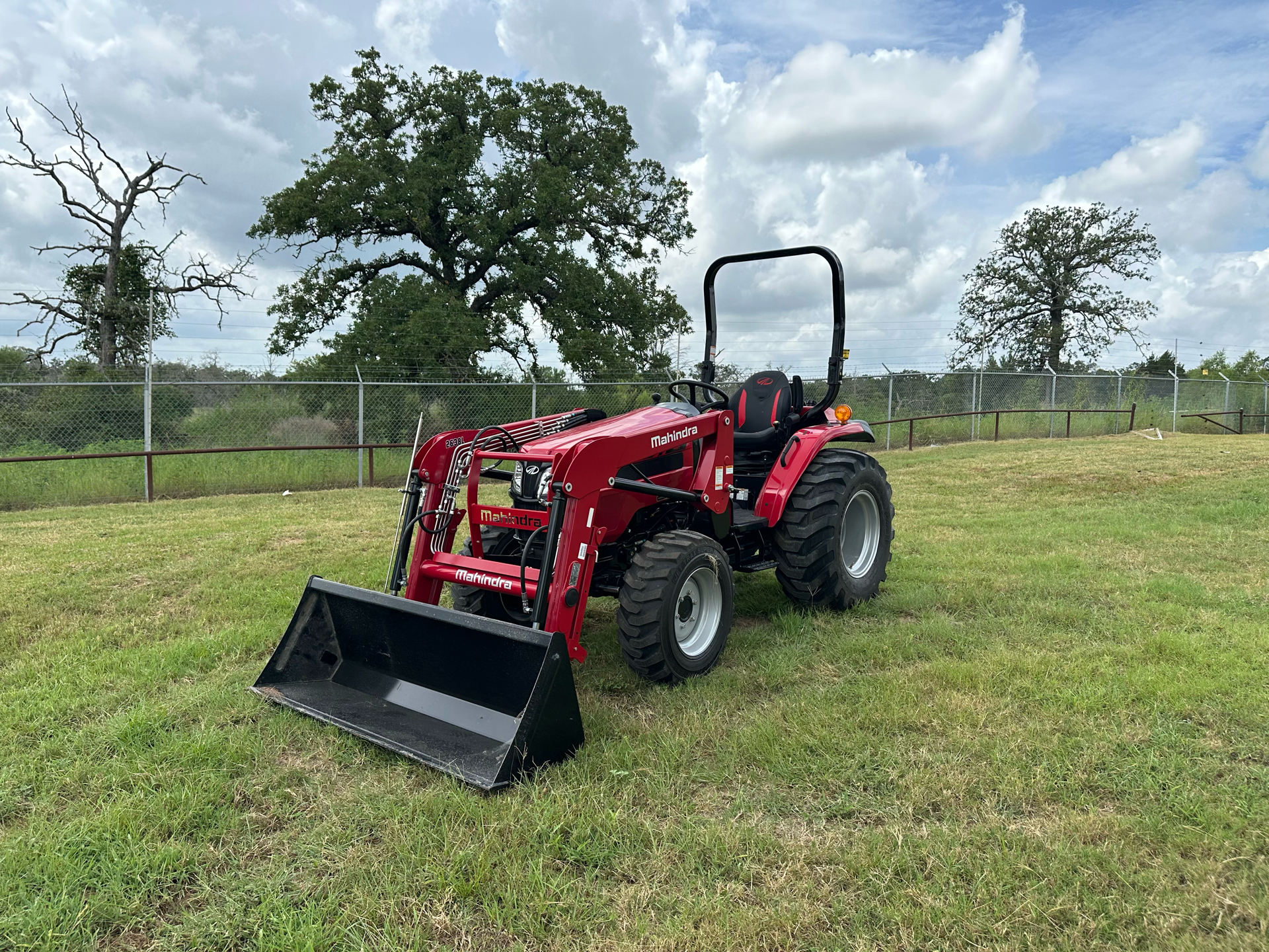 2024 Mahindra 2645 Shuttle in Bastrop, Texas - Photo 2