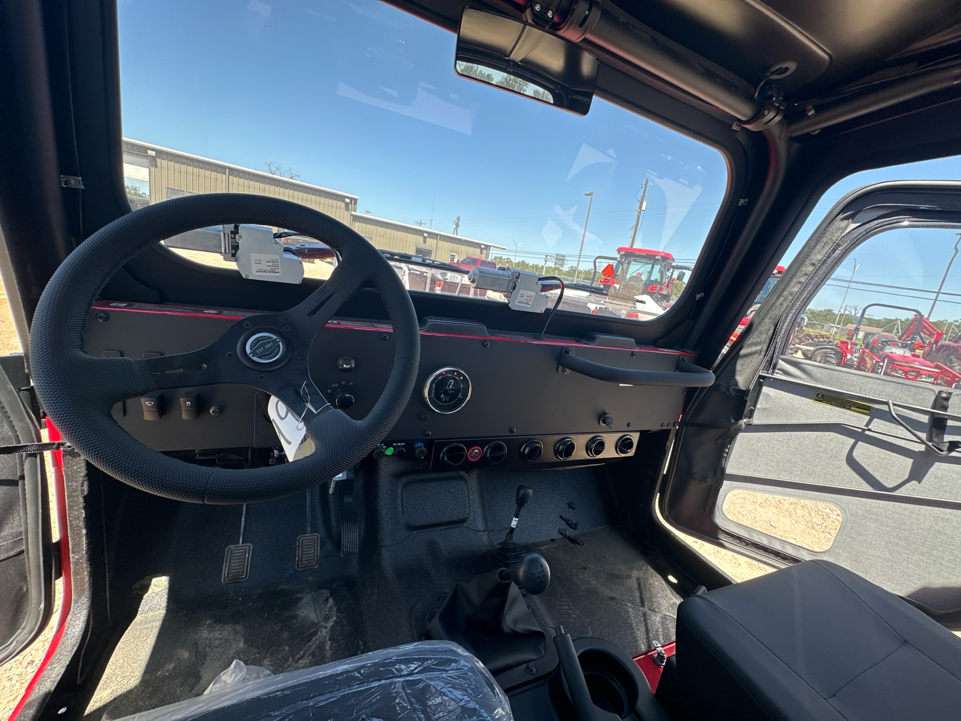 2024 Mahindra Roxor Cab w/ HVAC in Bastrop, Texas - Photo 5