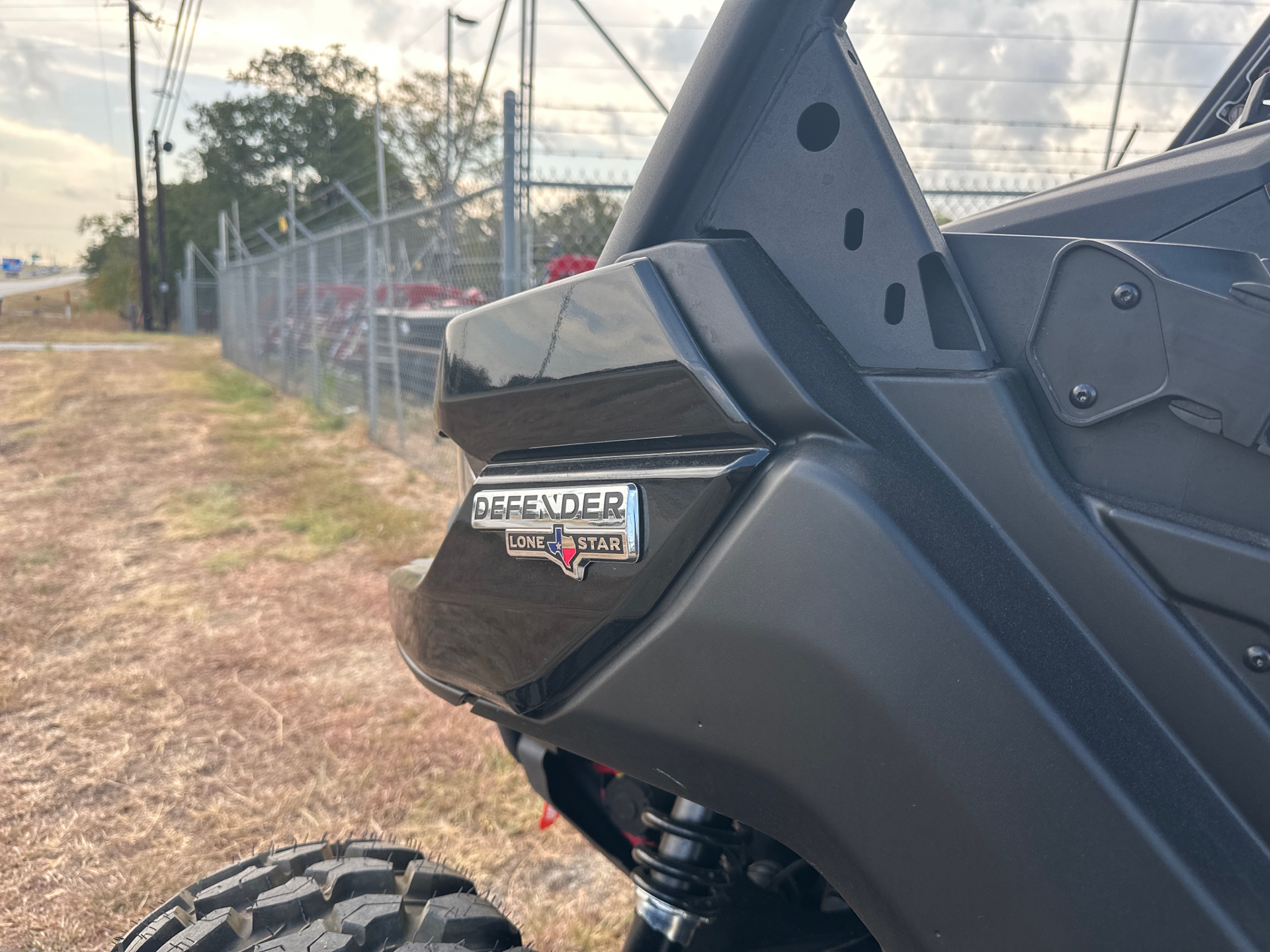 2023 Can-Am Defender MAX Lone Star HD10 in Bastrop, Texas - Photo 4
