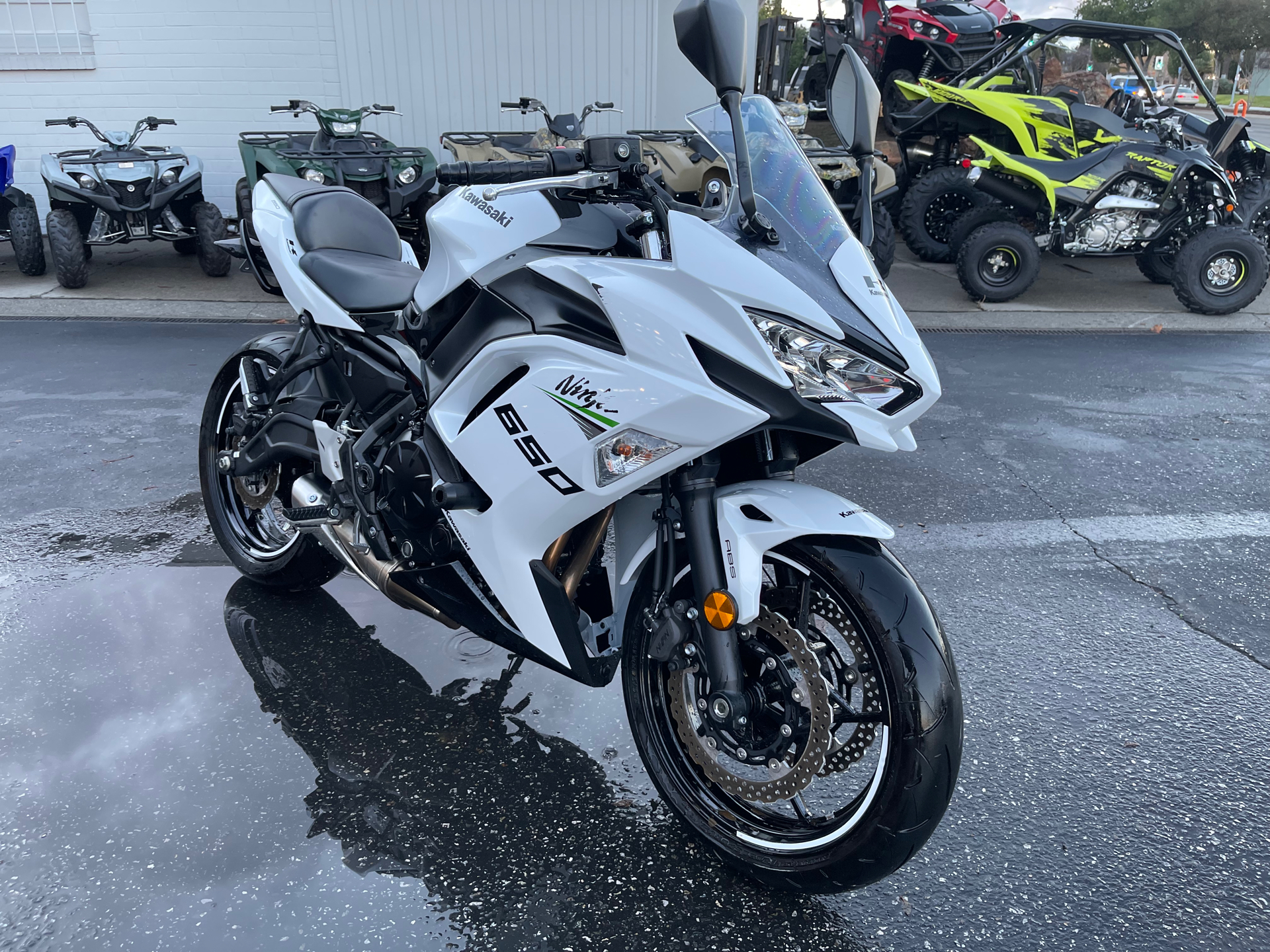 2020 Kawasaki Ninja 650 ABS in San Jose, California - Photo 3