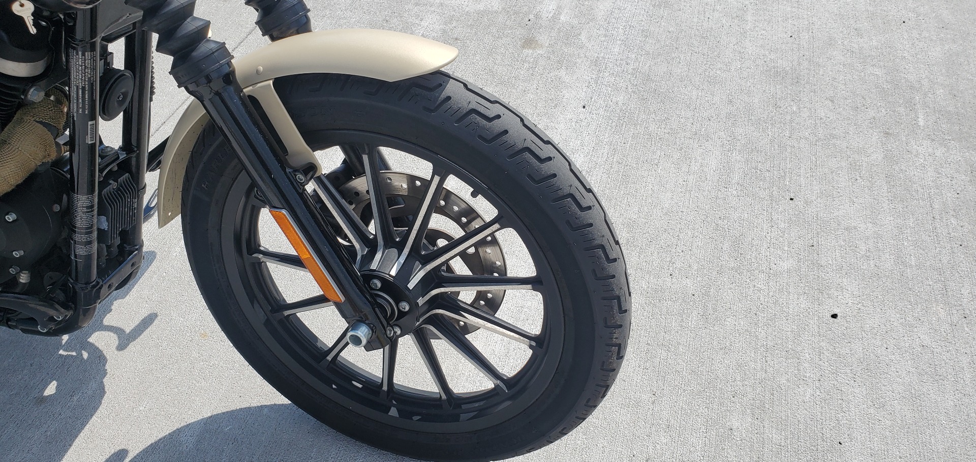 2014 Harley-Davidson Sportster® Iron 883™ in Scottsbluff, Nebraska - Photo 10