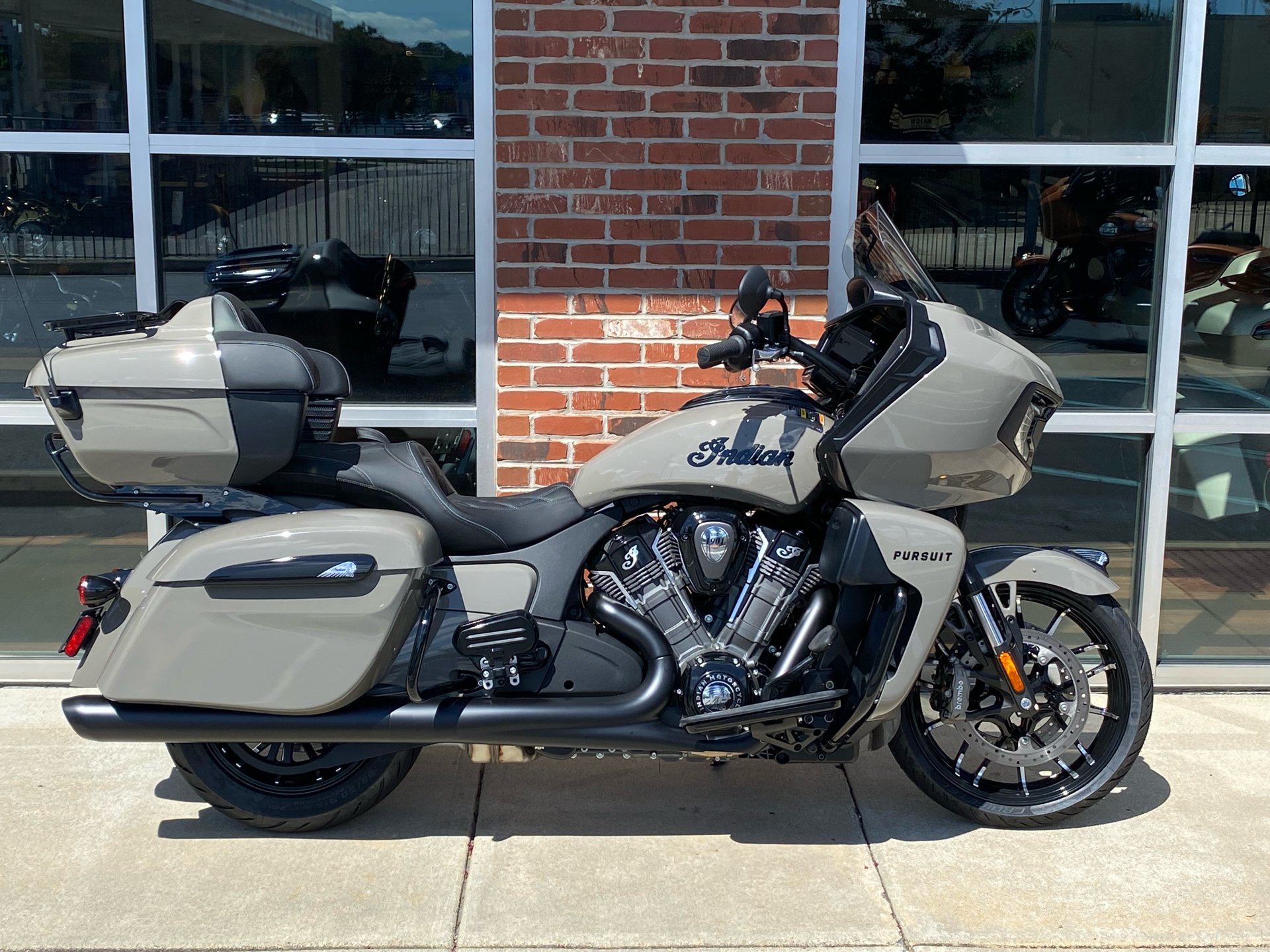 2023 Indian Motorcycle Pursuit® Dark Horse® Icon with Premium Package in Newport News, Virginia - Photo 1