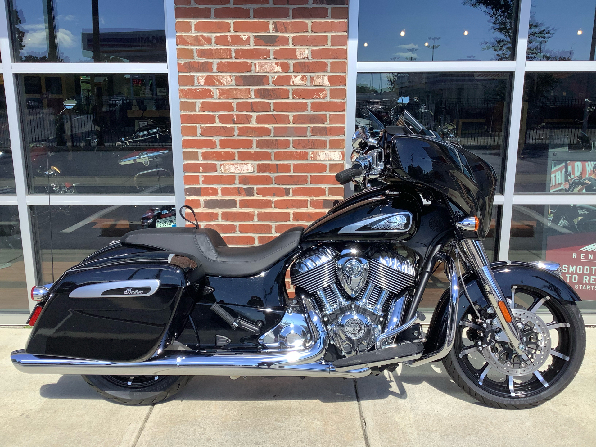 2022 Indian Chieftain® Limited in Newport News, Virginia - Photo 1