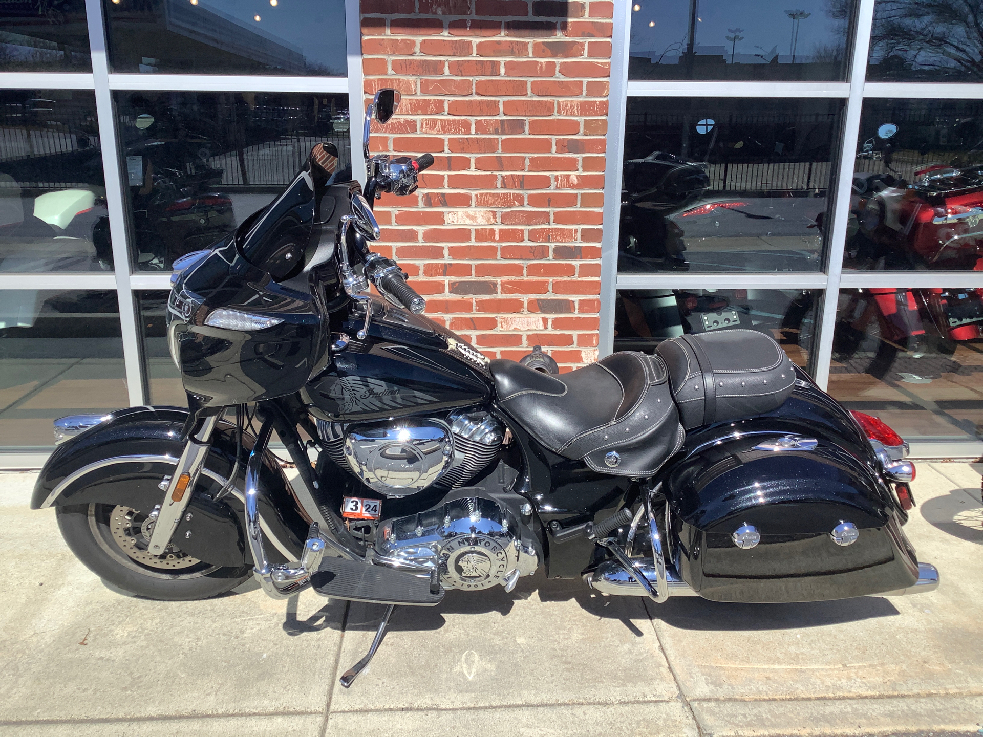 2017 Indian Motorcycle Chieftain® in Newport News, Virginia - Photo 2