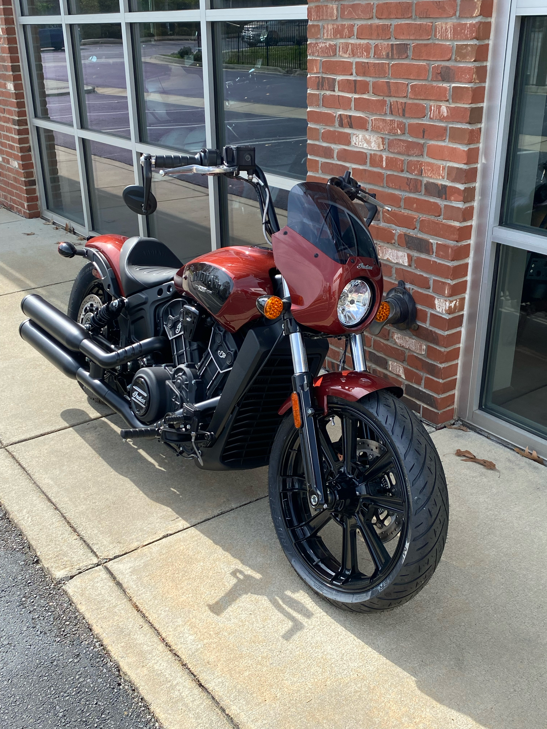 2024 Indian Motorcycle Scout® Rogue ABS Icon in Newport News, Virginia - Photo 3