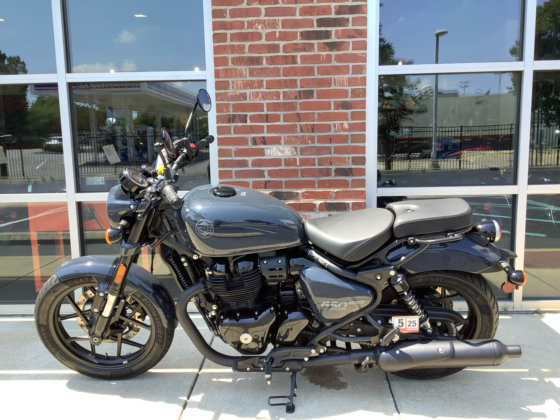 2024 Royal Enfield Shotgun 650 in Newport News, Virginia - Photo 2