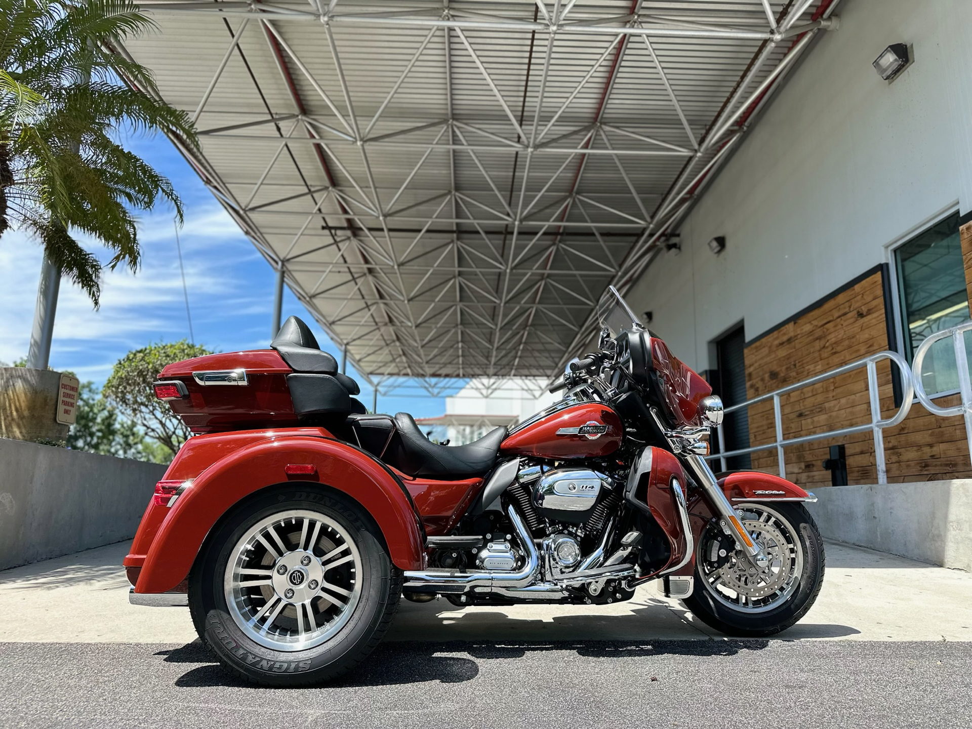 2024 Harley-Davidson Tri Glide® Ultra in Sanford, Florida - Photo 1