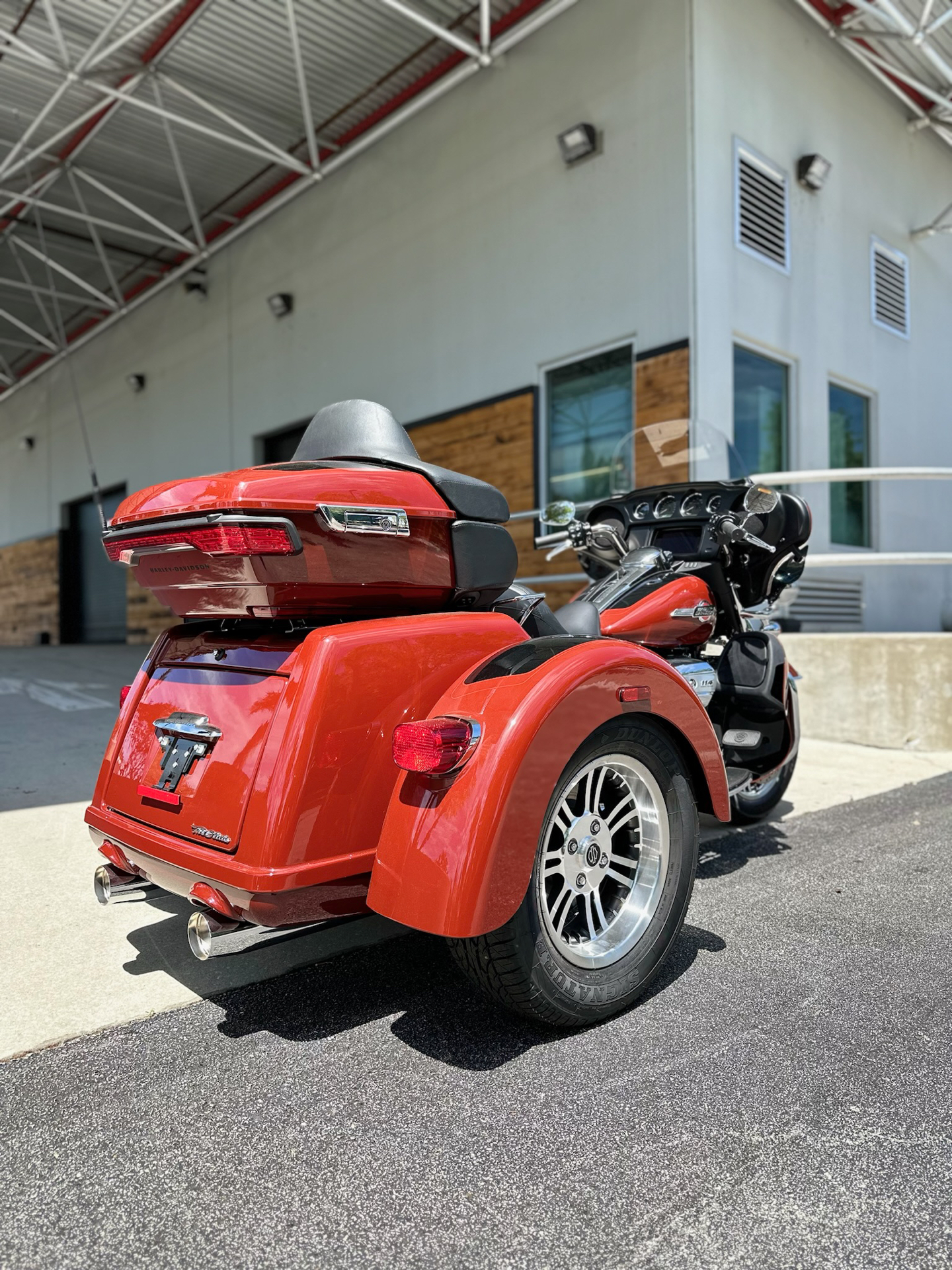 2024 Harley-Davidson Tri Glide® Ultra in Sanford, Florida - Photo 3