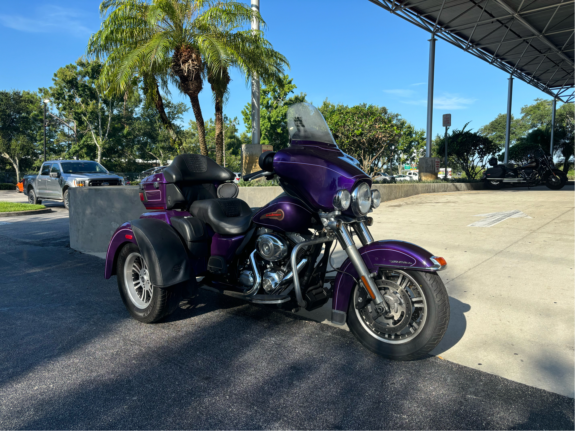 2013 Harley-Davidson Tri Glide® Ultra Classic® in Sanford, Florida - Photo 2