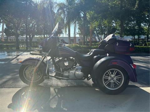 2013 Harley-Davidson Tri Glide® Ultra Classic® in Sanford, Florida - Photo 4