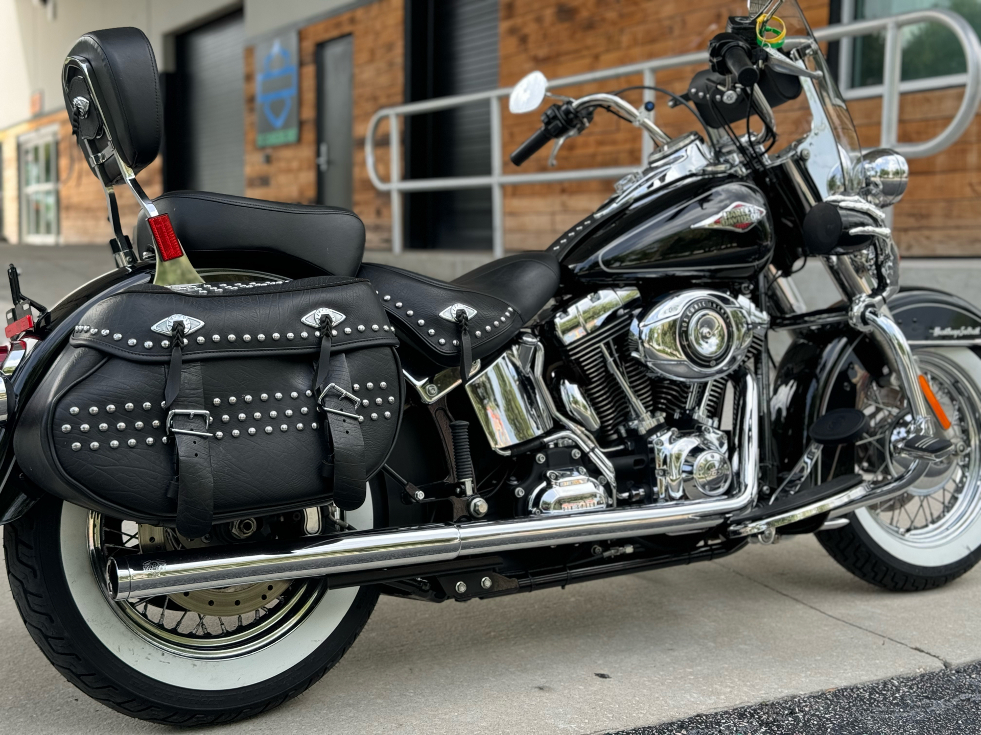 2012 Harley-Davidson Heritage Softail® Classic in Sanford, Florida - Photo 4