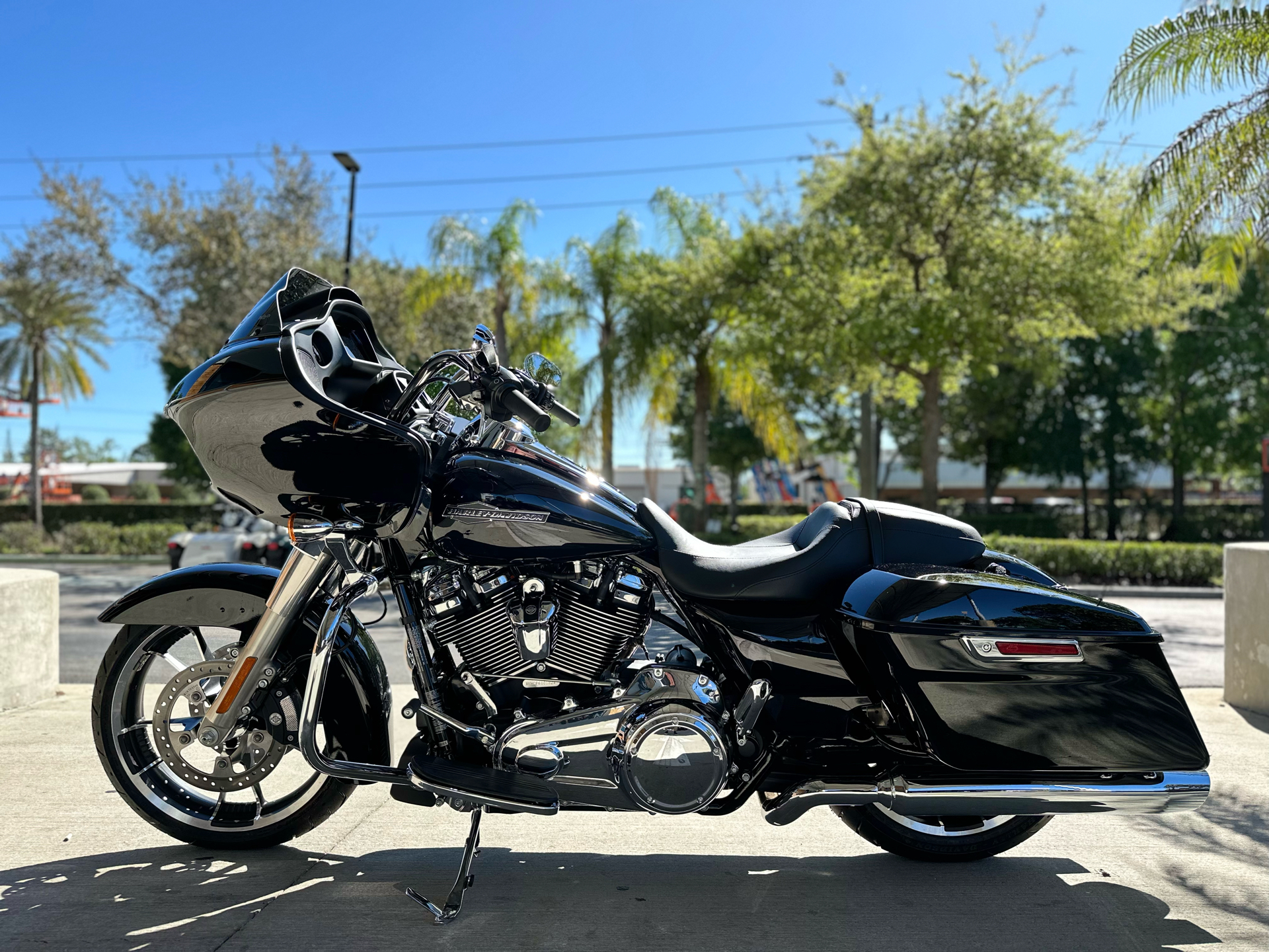 2023 Harley-Davidson Road Glide® in Sanford, Florida - Photo 4