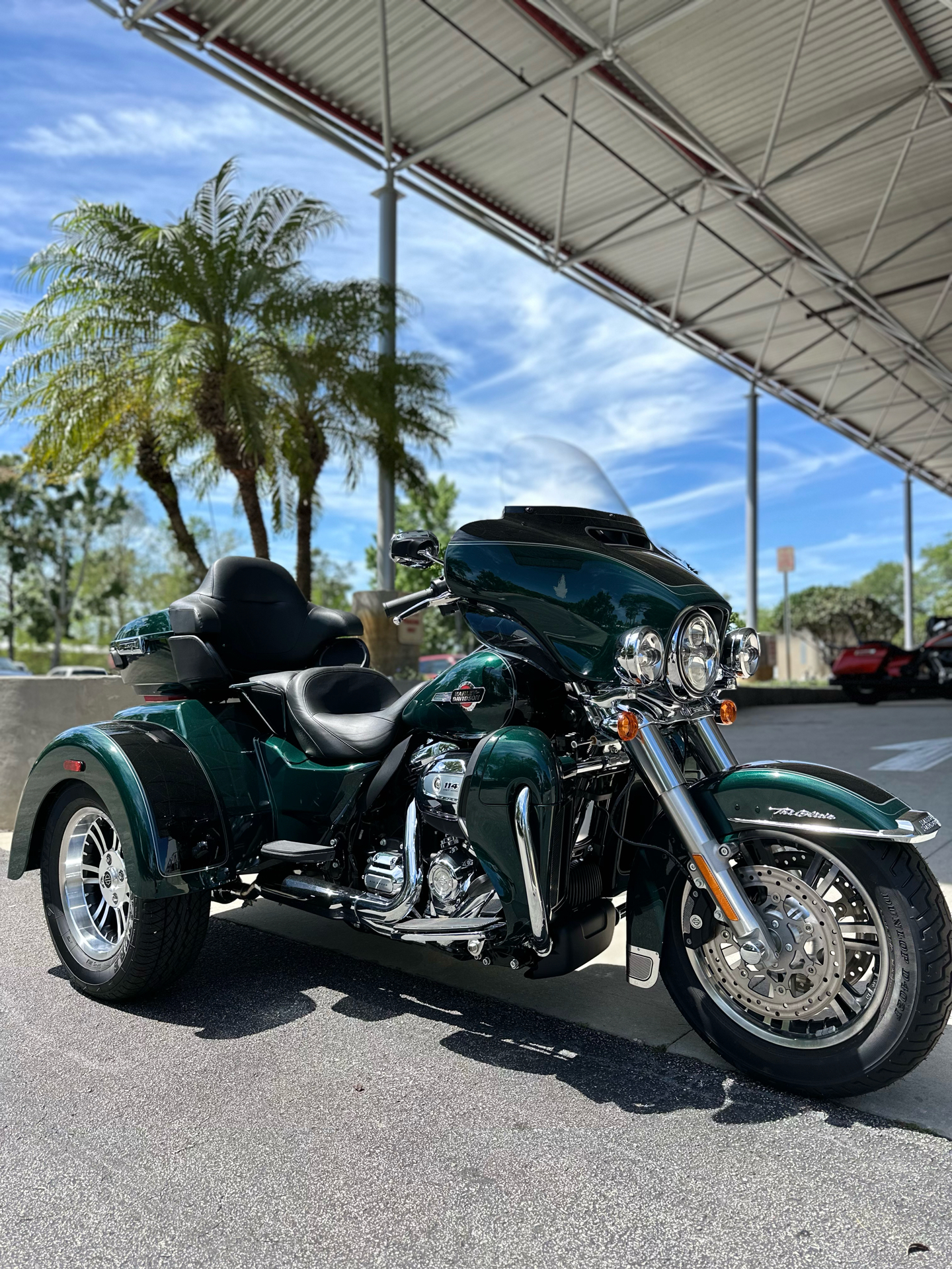 2024 Harley-Davidson Tri Glide® Ultra in Sanford, Florida - Photo 2