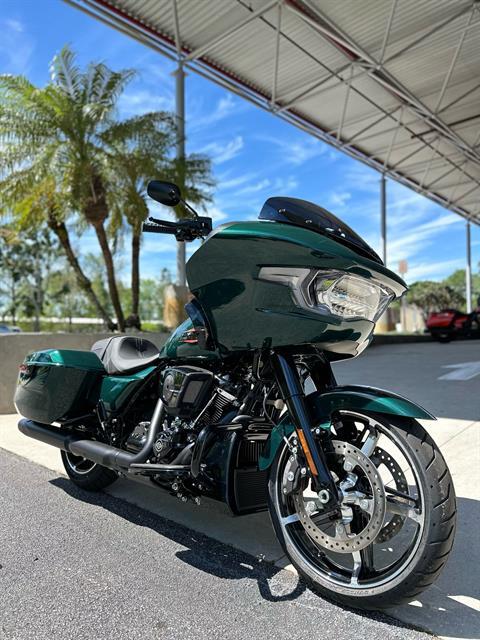 2024 Harley-Davidson Road Glide® in Sanford, Florida - Photo 2