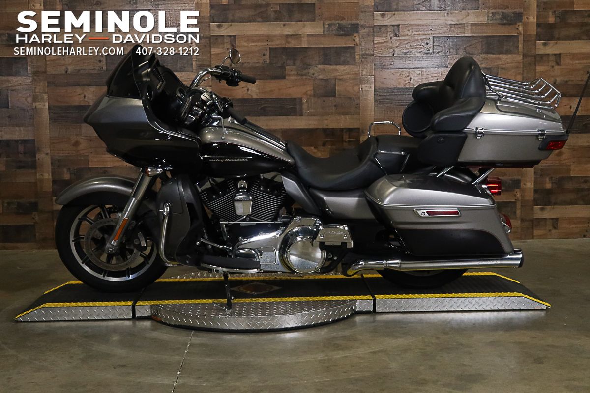 2016 Harley-Davidson Road Glide® Ultra in Sanford, Florida - Photo 5