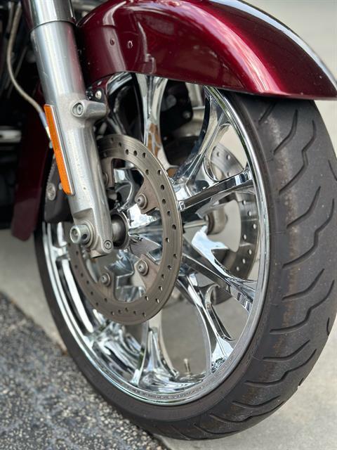 2015 Harley-Davidson Street Glide® in Sanford, Florida - Photo 3