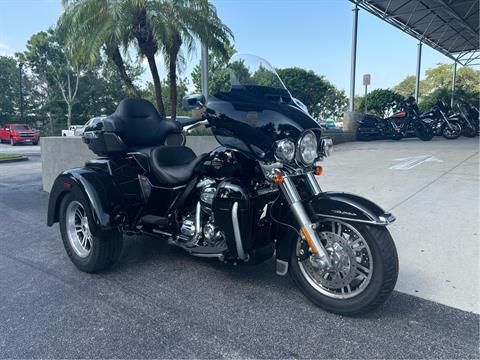 2024 Harley-Davidson Tri Glide® Ultra in Sanford, Florida - Photo 2