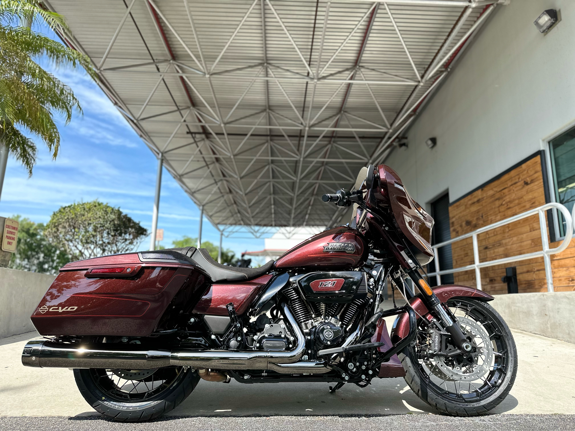 2024 Harley-Davidson CVO™ Street Glide® in Sanford, Florida - Photo 1