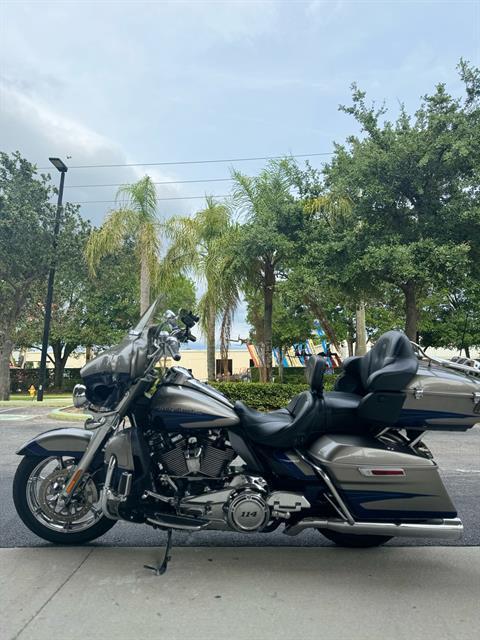 2017 Harley-Davidson CVO™ Limited in Sanford, Florida - Photo 4