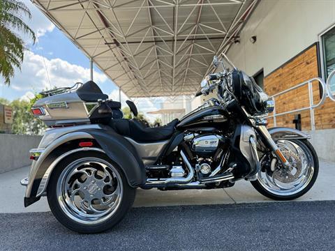2017 Harley-Davidson Tri Glide® Ultra in Sanford, Florida - Photo 1