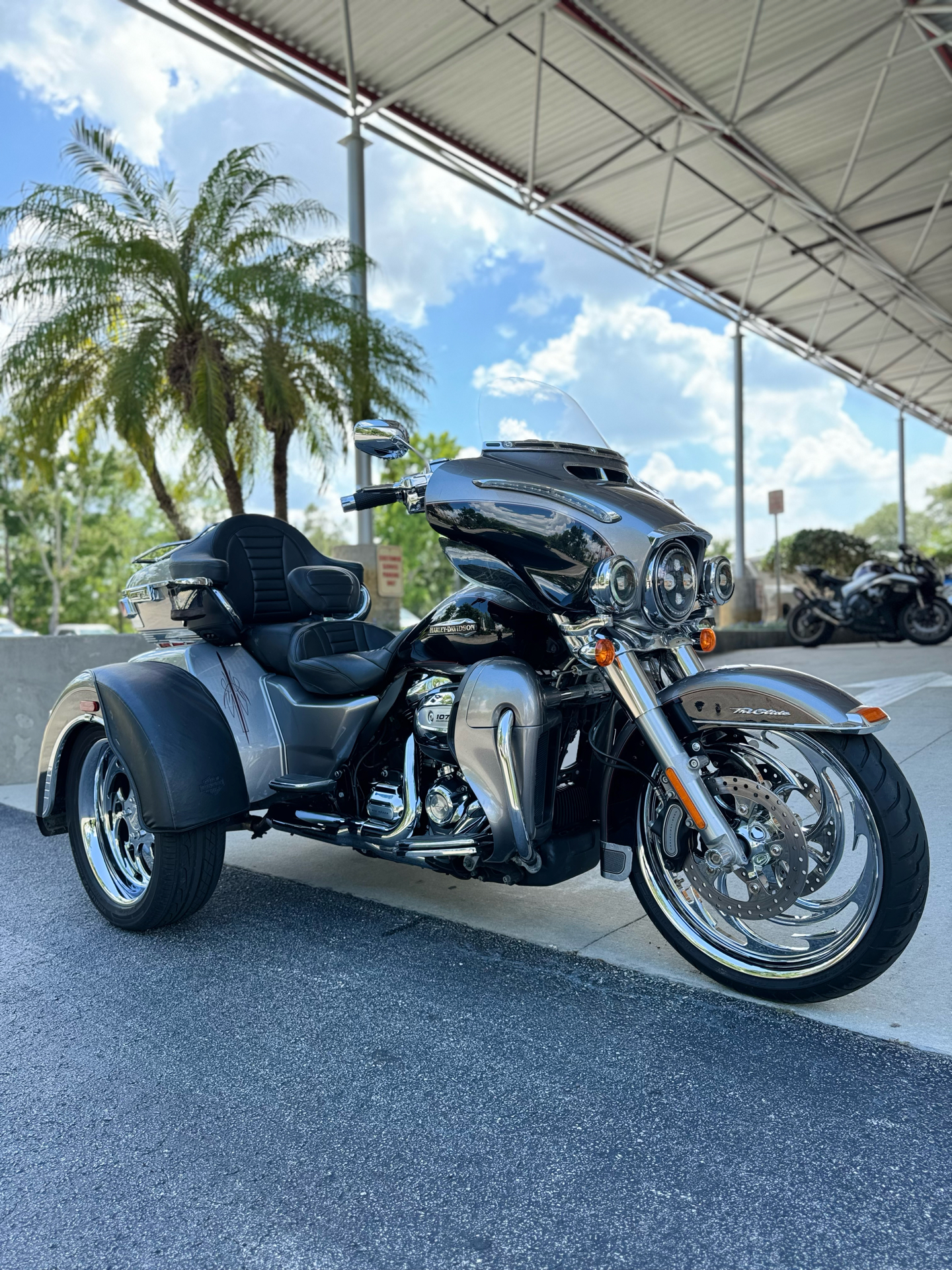 2017 Harley-Davidson Tri Glide® Ultra in Sanford, Florida - Photo 3