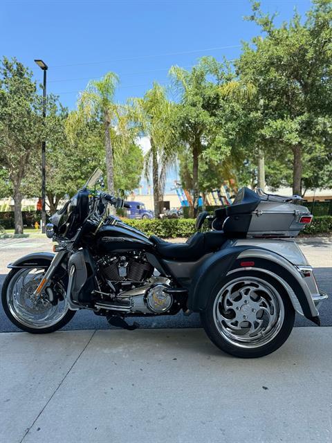 2017 Harley-Davidson Tri Glide® Ultra in Sanford, Florida - Photo 4