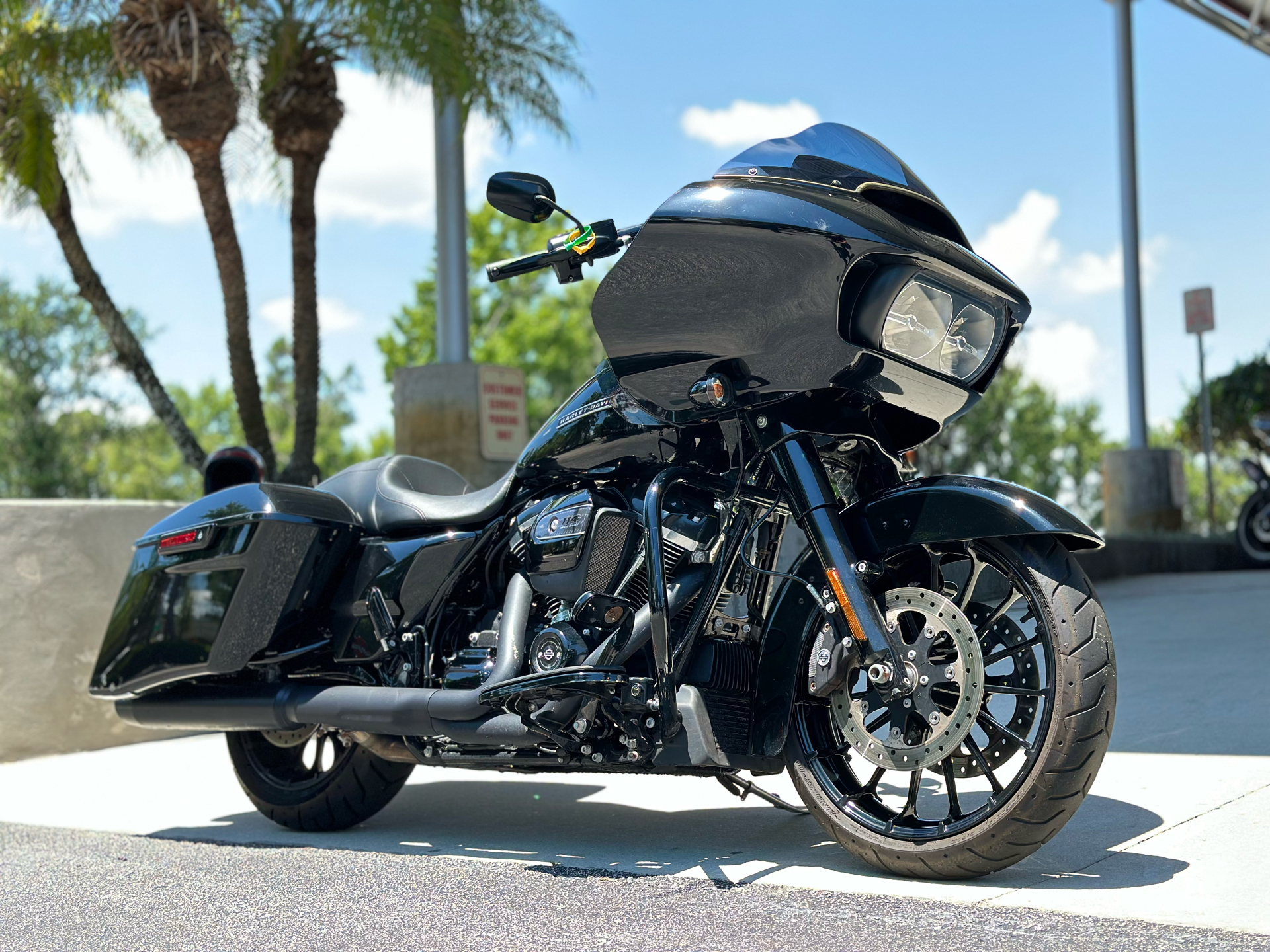 2019 Harley-Davidson Road Glide® Special in Sanford, Florida - Photo 2