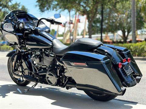 2019 Harley-Davidson Road Glide® Special in Sanford, Florida - Photo 5