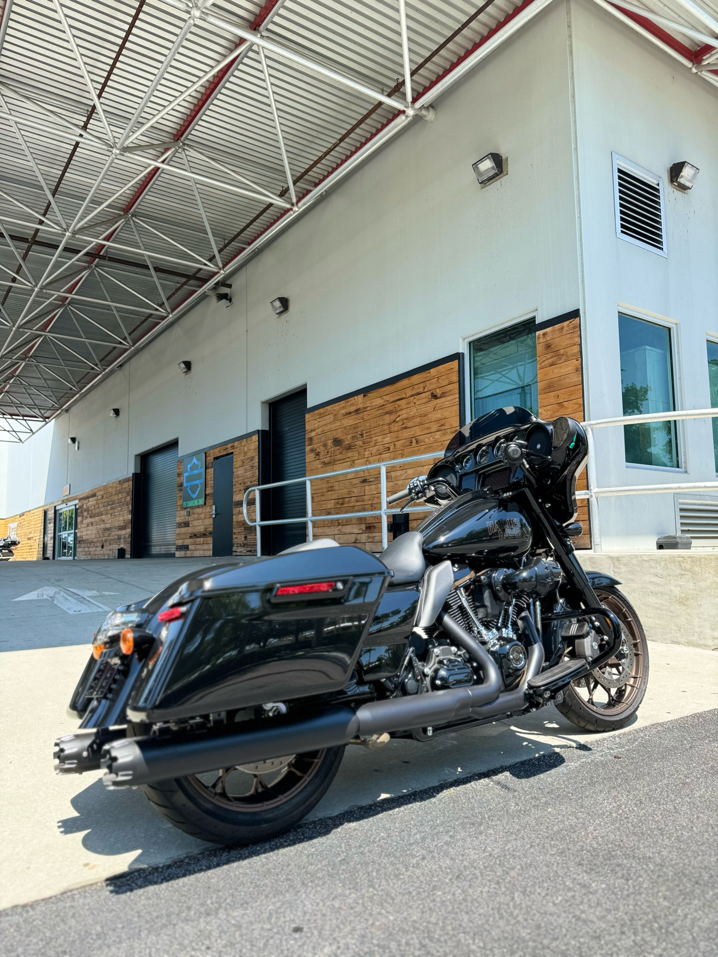 2023 Harley-Davidson Street Glide® ST in Sanford, Florida - Photo 2