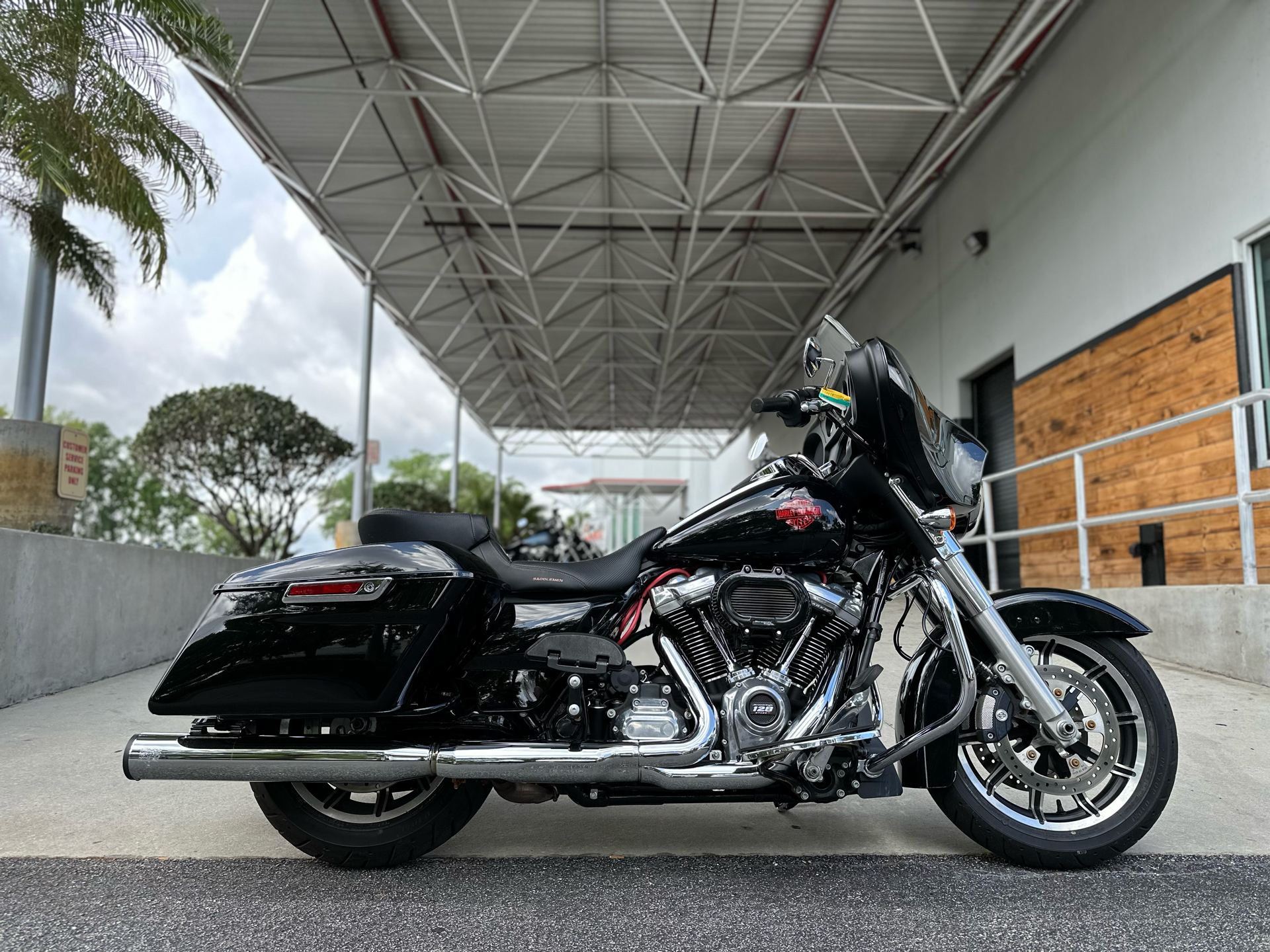 2021 Harley-Davidson Electra Glide® Standard in Sanford, Florida - Photo 1
