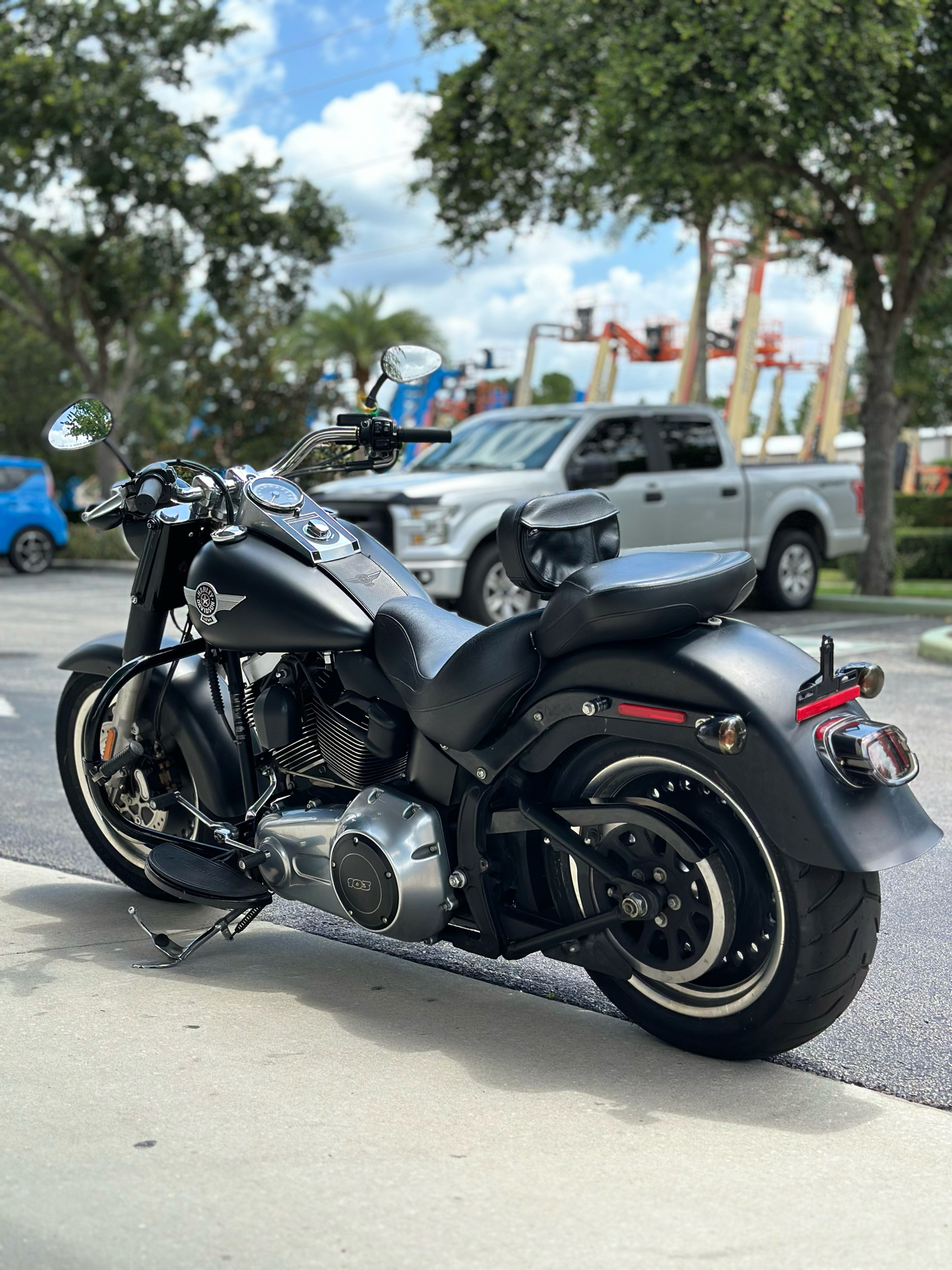 2015 Harley-Davidson Fat Boy® Lo in Sanford, Florida - Photo 4