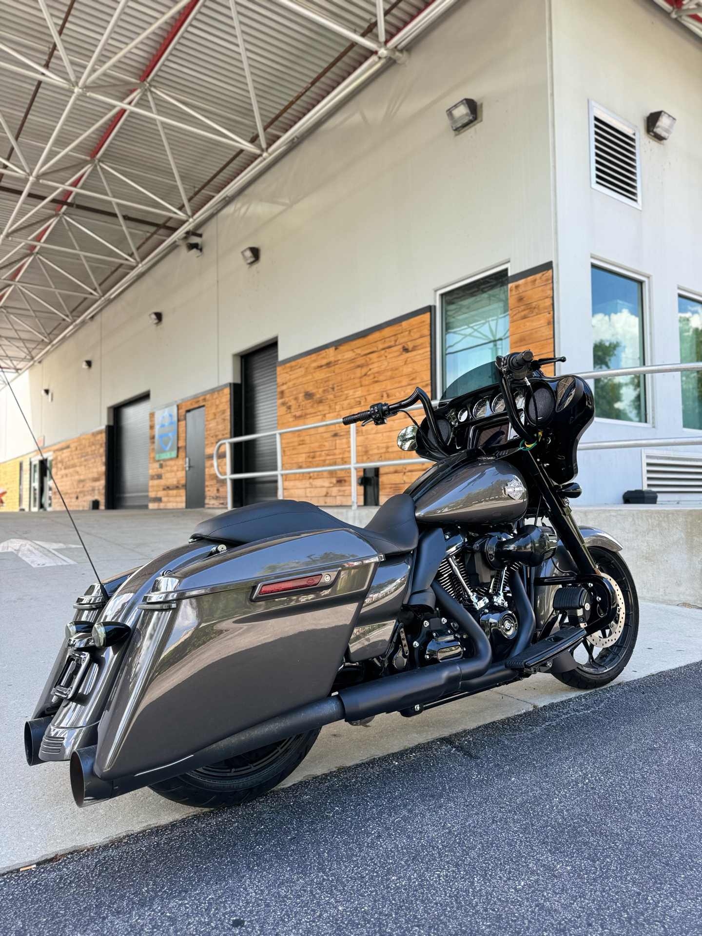 2023 Harley-Davidson Street Glide® Special in Sanford, Florida - Photo 2
