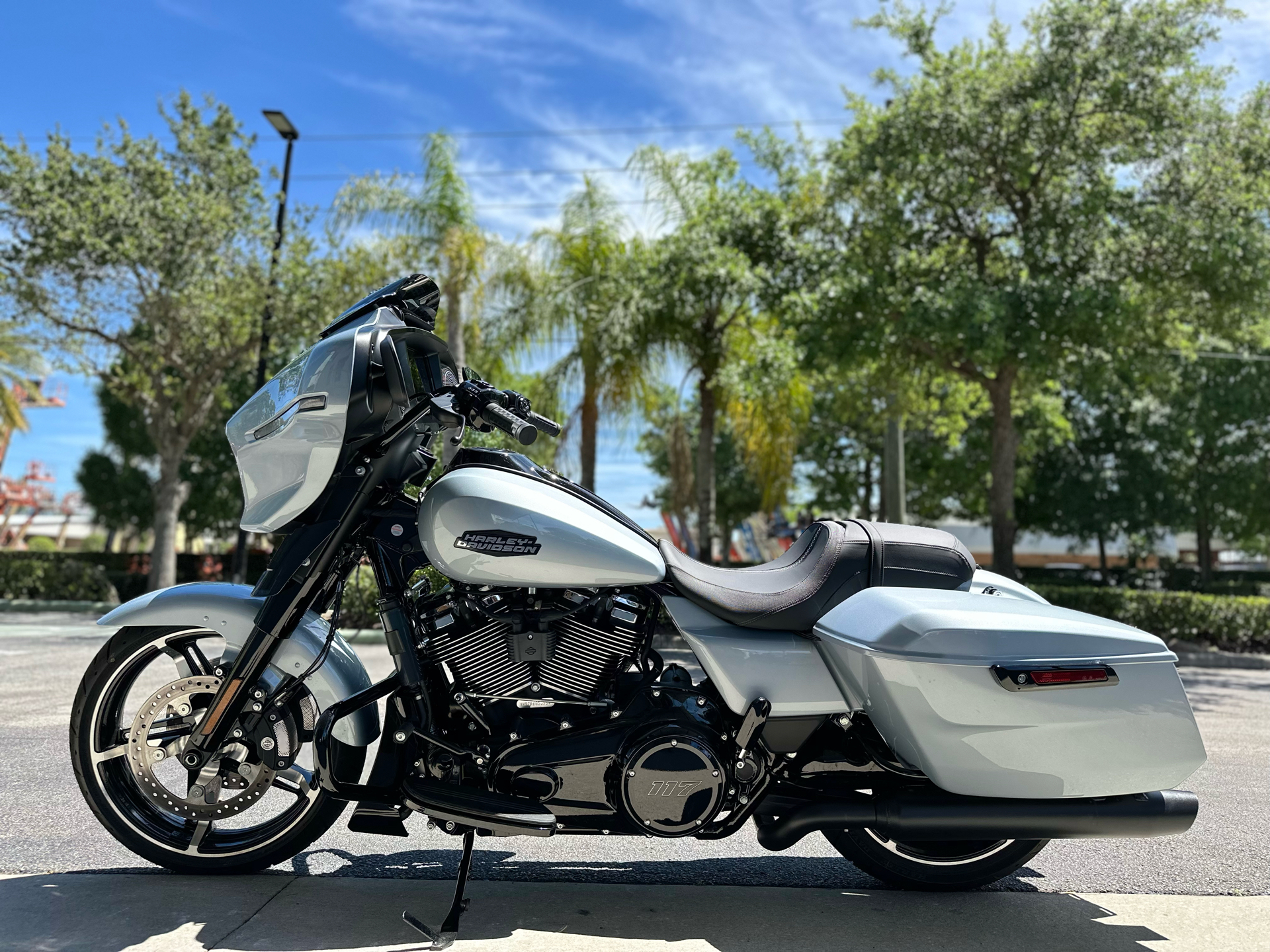 2024 Harley-Davidson Street Glide® in Sanford, Florida - Photo 4