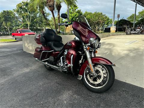 2015 Harley-Davidson Electra Glide® Ultra Classic® in Sanford, Florida - Photo 2