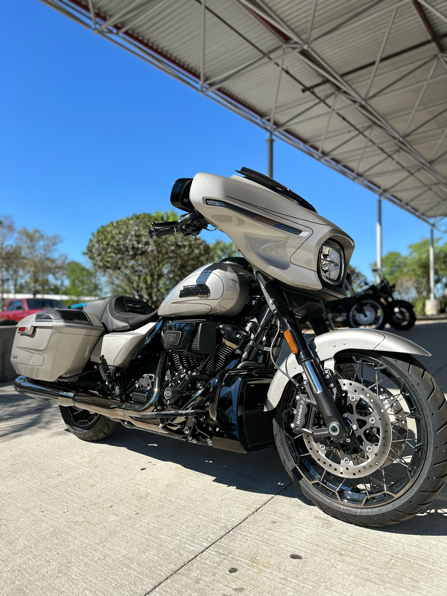 2023 Harley-Davidson CVO™ Street Glide® in Sanford, Florida - Photo 2