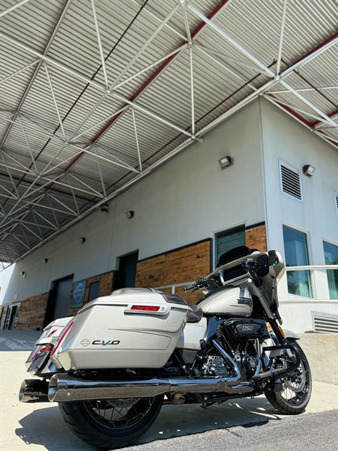 2023 Harley-Davidson CVO™ Street Glide® in Sanford, Florida - Photo 3