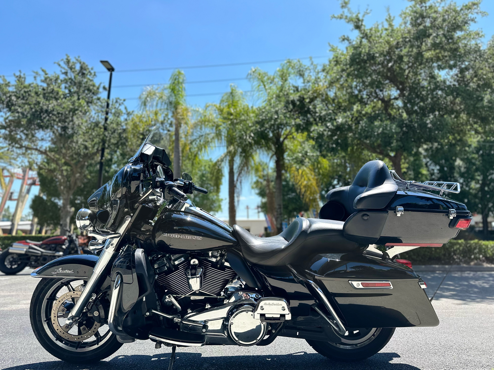 2018 Harley-Davidson Ultra Limited in Sanford, Florida - Photo 6
