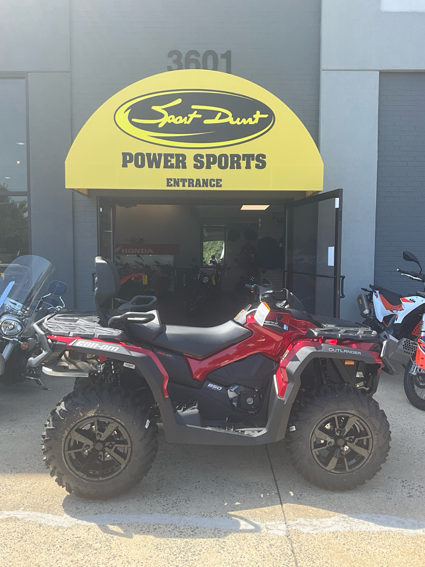 2024 Can-Am Outlander MAX XT 850 in Durham, North Carolina - Photo 1