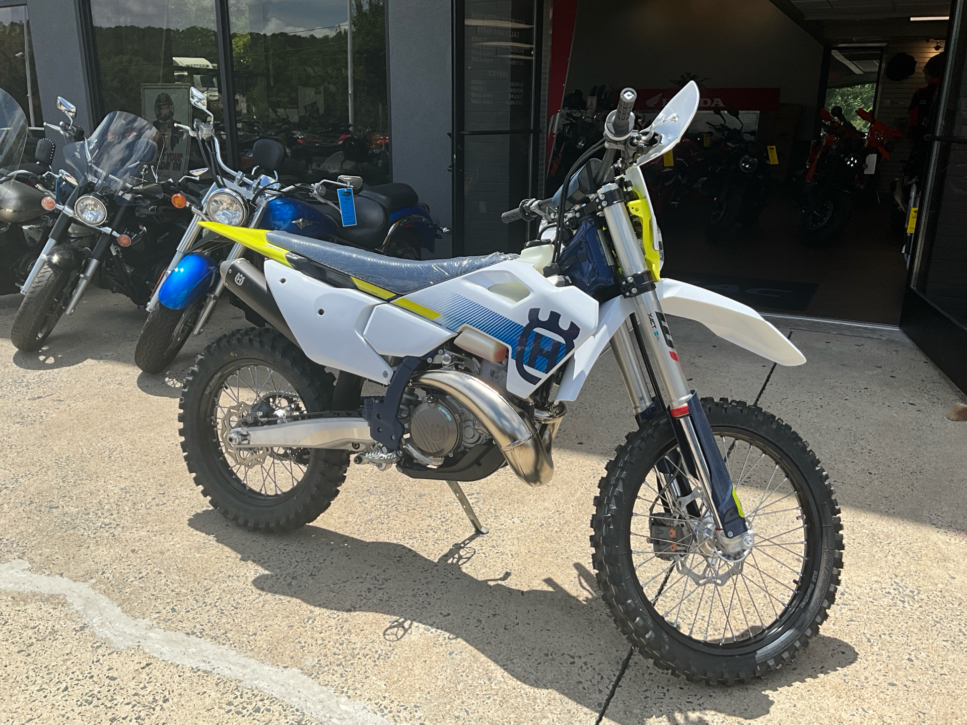 2024 Husqvarna TE 250 in Durham, North Carolina - Photo 3